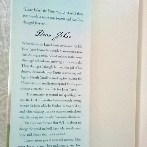 FIRST Edition Nicholas Sparks Dear John. Fair Condition as Dust Jacket has tear. - Picture 3 of 5